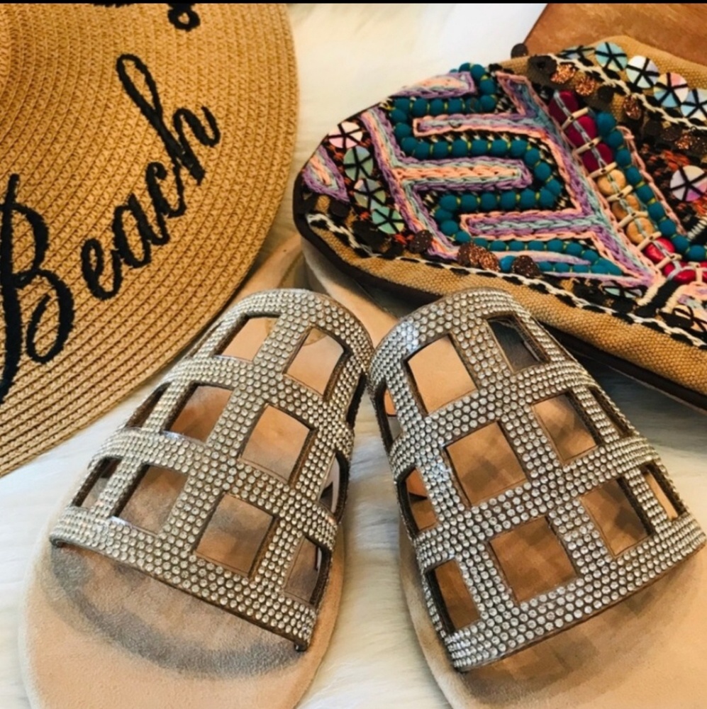 UNIQUE SILVER RHINESTONE GRID SLIDE SANDALS